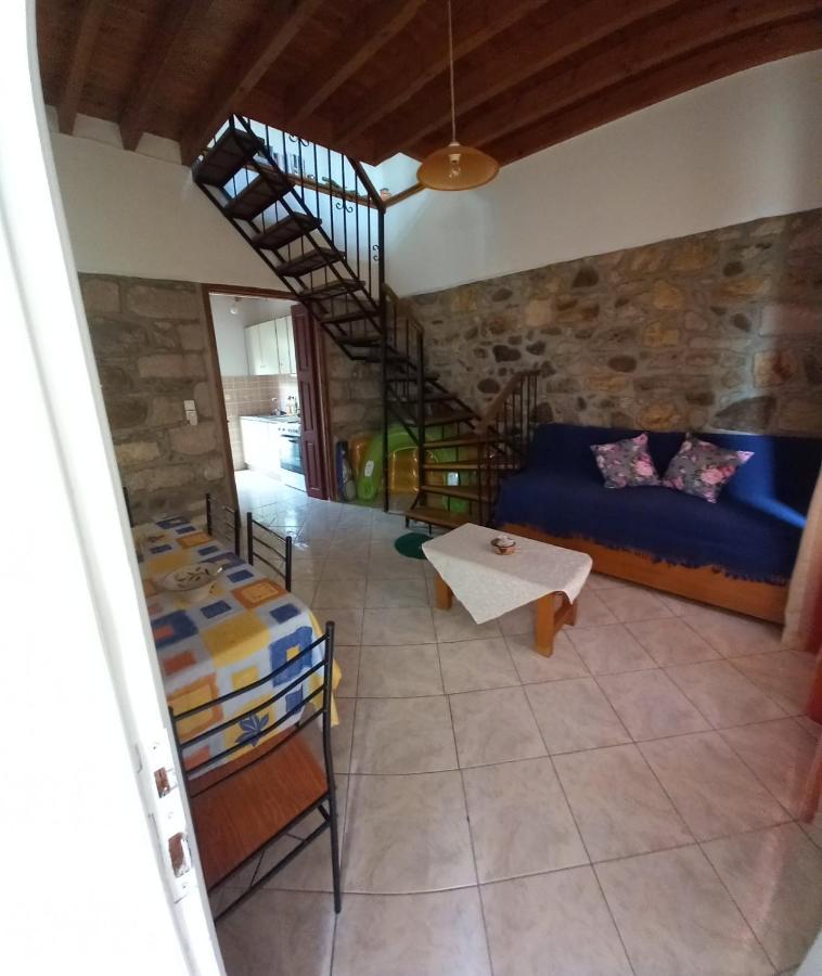 Agapis Apartments ペトラ エクステリア 写真